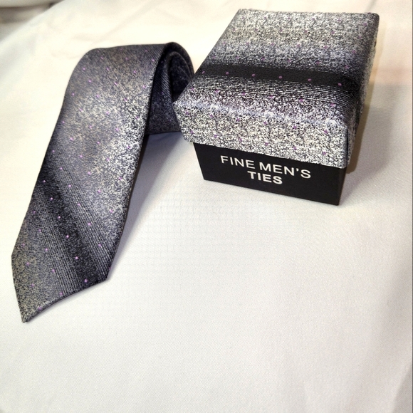 Fascino Fine Men's Tie - Picture 1 of 4